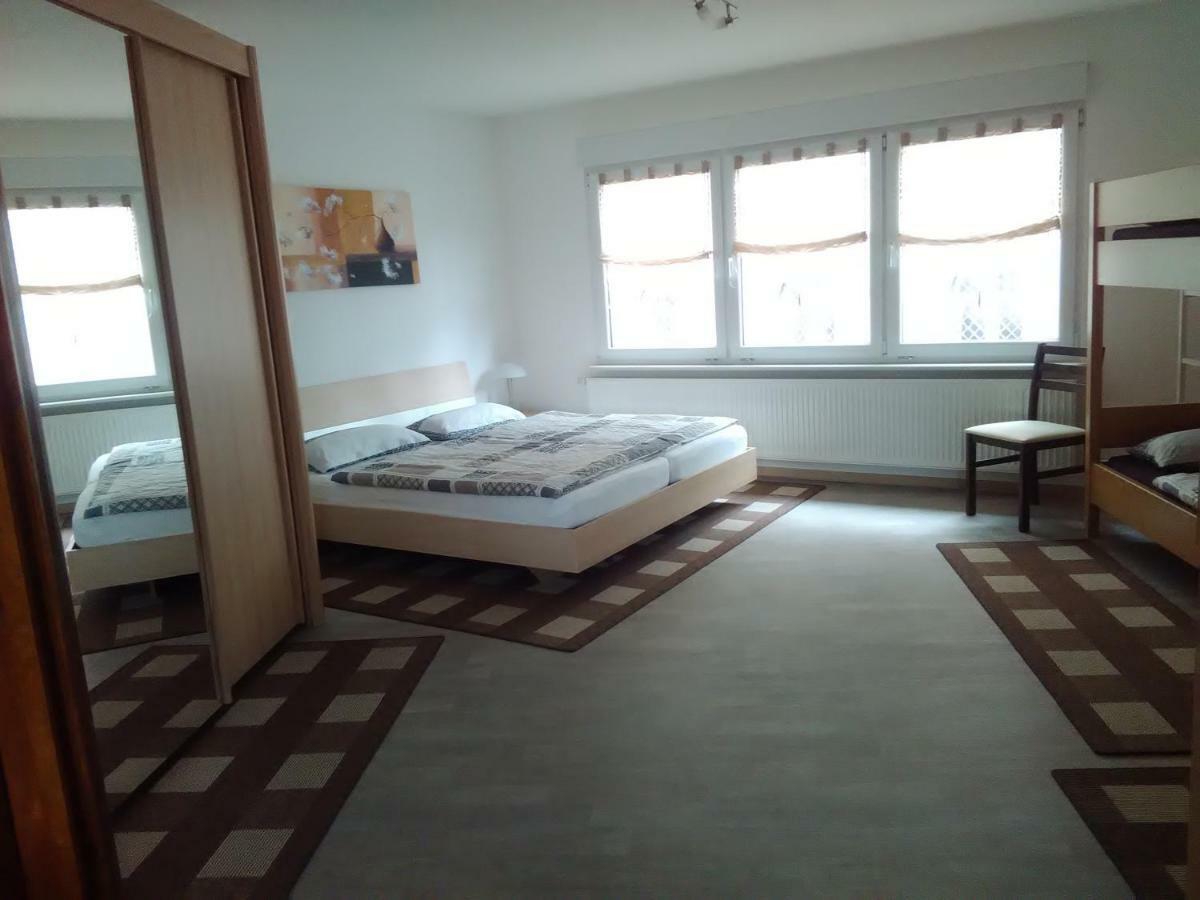 Ferienwohnung Menzel Gedern Buitenkant foto