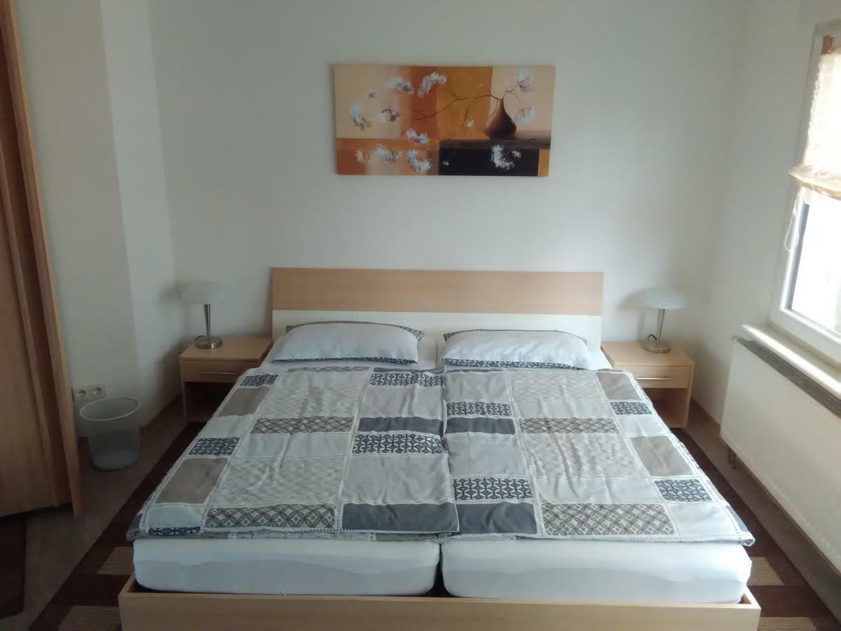 Ferienwohnung Menzel Gedern Buitenkant foto